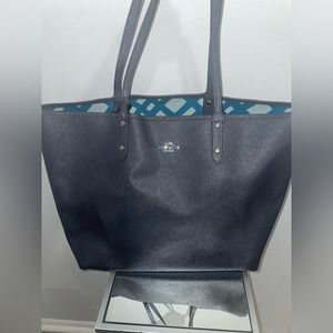 Coach tote purse